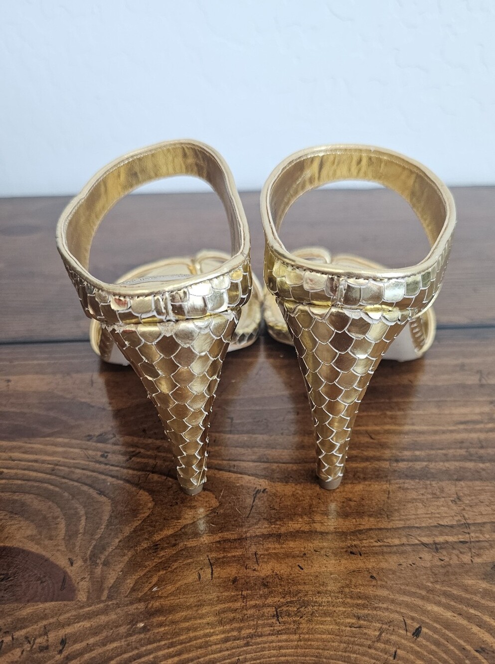 Vince Camuto Gold Metallic Snake-Print High Heel Slide Sandals Womens Sz 6M - Picture 4 of 9